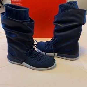 NWT Nike W Roshe Two Hi Flyknit